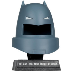 DC Direct Armored Batman (The Dark Knight Returns) Cowl Replica 1:3 Scale McFarlane Figure DC Direct Armored Batman (The Dark Knight Returns) Cowl Replica 1:3 Scale McFarlane Figure