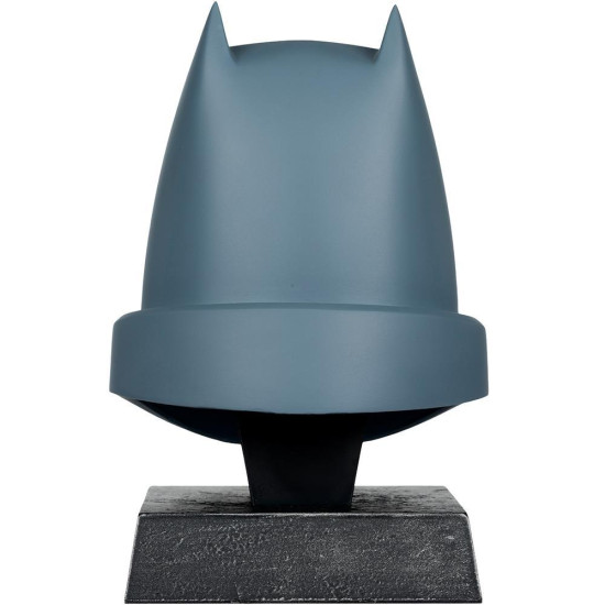DC Direct Armored Batman (The Dark Knight Returns) Cowl Replica 1:3 Scale McFarlane Figure DC Direct Armored Batman (The Dark Knight Returns) Cowl Replica 1:3 Scale McFarlane Figure
