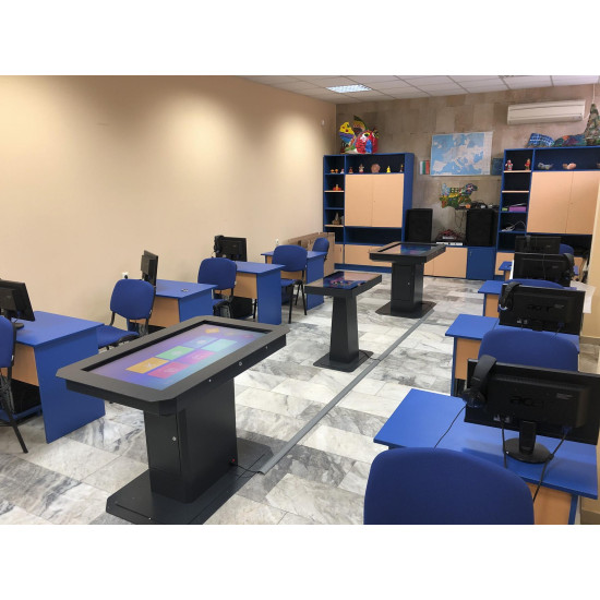Интерактивна маса InfoDart T435