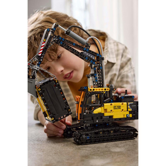 LEGO Technic - Volvo FMX LKW, 42175 LEGO Technic - Volvo FMX LKW, 42175