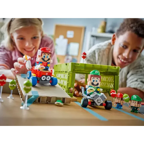 LEGO  Super Mario Mario car - Baby Mario vs Baby Luigi, 72034