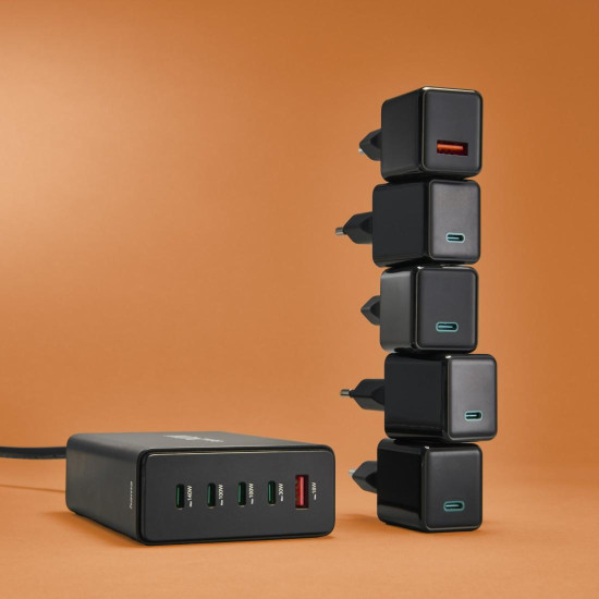 Hama 5 Port USB Charging Station, GaN, Fast Charger, 4xUSB-C, 1xUSB-A, PD, 240 W