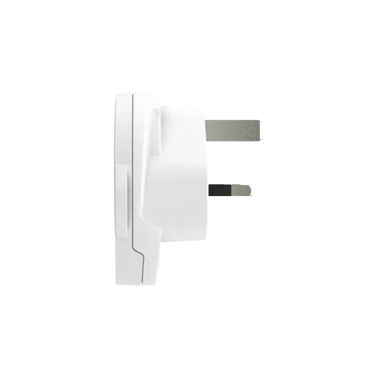 Skross Universal adapter World to UK, USB