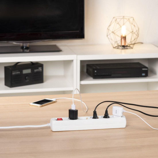 Разклонител HAMA, 5гнезда, 1.4м, 47842 