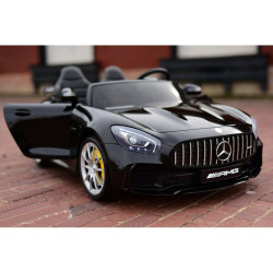 Акумулаторен кола Mercedes GT R 4X4 Licensed 2х12V двуместен с кожена седалка Акумулаторен кола Mercedes GT R 4X4 Licensed 2х12V двуместен с кожена седалка