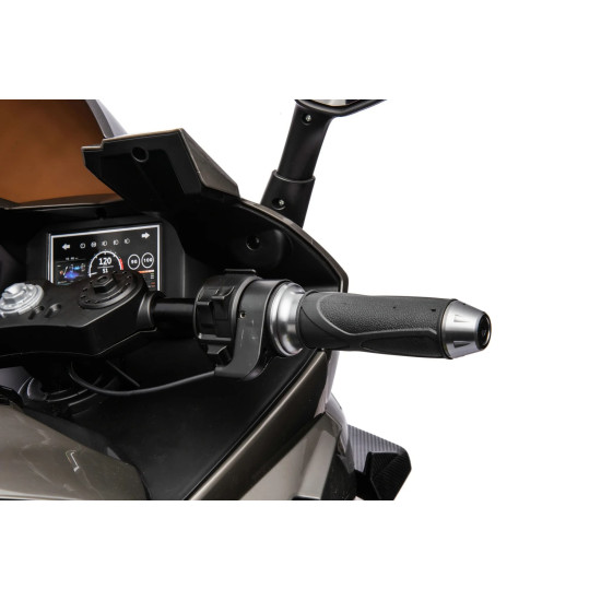 Акумулаторен мотор XR Racing 12V/12Ah с дискови спирачки