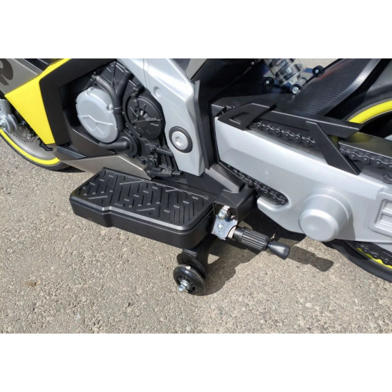 Акумулаторен мотор XR Racing 12V/12Ah с дискови спирачки