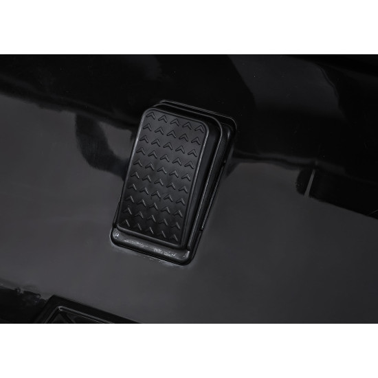 Battery-powered two-seater UTV off-road jeep, 4x4, 24V, 690W, with MP4 & MP3 player