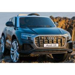 Акумулаторен джип Audi Q8 с меки гуми и кожена седалка 12V Акумулаторен джип Audi Q8 с меки гуми и кожена седалка 12V
