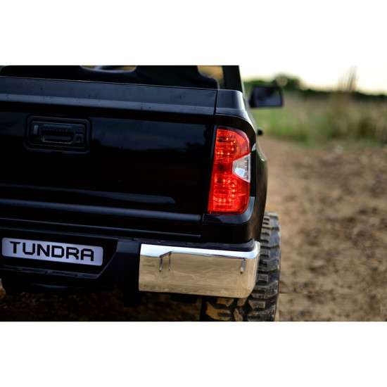 Акумулаторен джип Toyota Tundra с меки гуми, кожена седалка и отварящи се врати