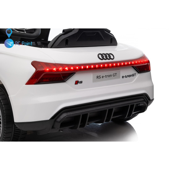 Акумулаторна кола/спортен /AUDI RS E-TRON GT 4X4 Licensed 12V/7Ah MP3, 100W