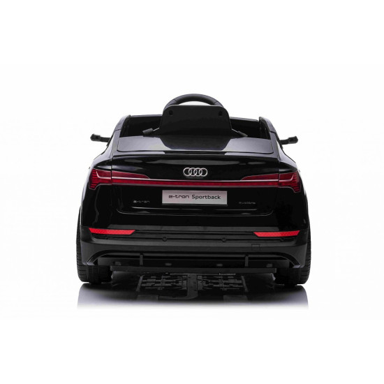 Акумулаторна кола AUDI Sportsback 4x4 с кожена седалка и меки гуми 12V