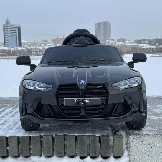 Акумулаторна кола BMW M4 12V с дистанционно управление меки гуми и кожена седалка 2024