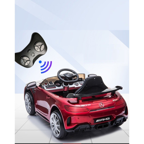 Акумулаторна кола Mercedes Benz GT R 4x4 с меки гуми и кожена седалка 12V Акумулаторна кола Mercedes Benz GT R 4x4 с меки гуми и кожена седалка 12V