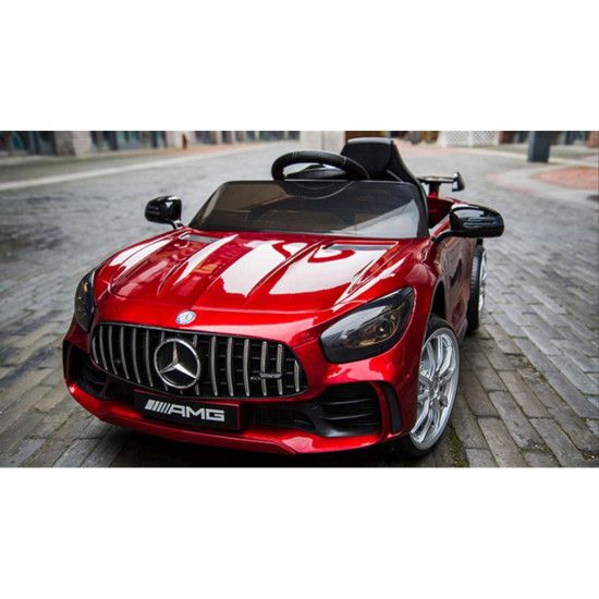 Акумулаторна кола Mercedes Benz GT R 4x4 с меки гуми и кожена седалка 12V Акумулаторна кола Mercedes Benz GT R 4x4 с меки гуми и кожена седалка 12V