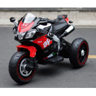 Акумулаторен мотор APRILIA 12V с меки гуми и кожена седалка Акумулаторен мотор APRILIA 12V с меки гуми и кожена седалка