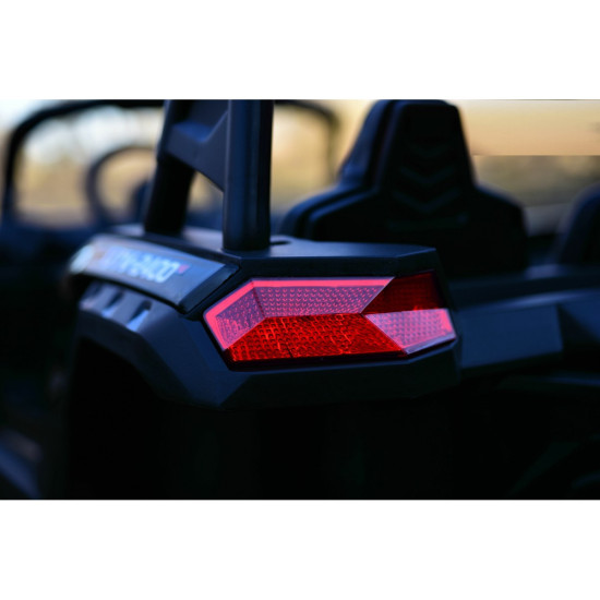 Battery-powered Big Buggy 24V two-seater with leather seat